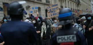 school-protests-focus-attention-on-the-chequered-history-of-public-order-policing-in-france
