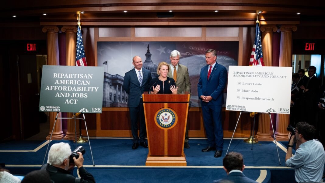 the-bipartisan-energy-bill-tearing-the-climate-movement-apart the-bipartisan-energy-bill-tearing-the-climate-movement-apart