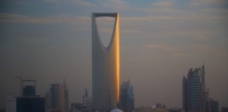 riyadh-airport-resumes-normal-operations-after-houthi-attacks:-media
