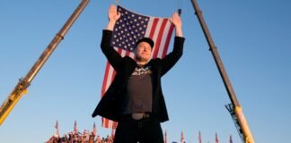 Review: 4-hour Musk documentary feels like two different films review:-4-hour-musk-documentary-feels-like-two-different-films