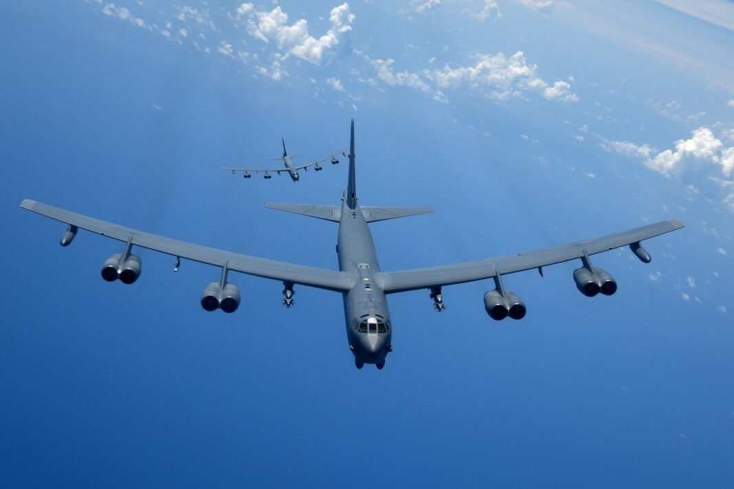us-turning-b-52-bomber-into-long-range-china-ship-killer