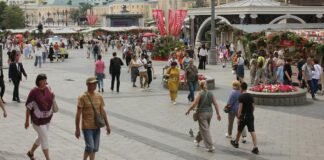 how-the-‘geopolitical-stigma’-associated-with-putin’s-russia-is-affecting-ordinary-russians