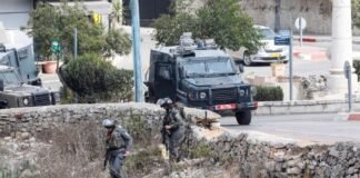 israeli-forces-raid-ramallah,-shut-down-offices-of-several-organizations