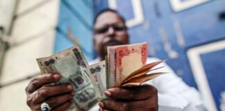 india’s-‘goldilocks’-year-curdles-on-weak-rupee,-chinese-inputs