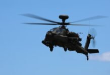 israel-signs-deal-to-buy-12-advanced-apache-helicopters-from-us