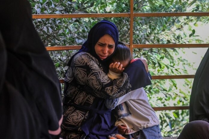 un-official-sounds-alarm-about-gaza,-west-bank-year-after-ceasefire