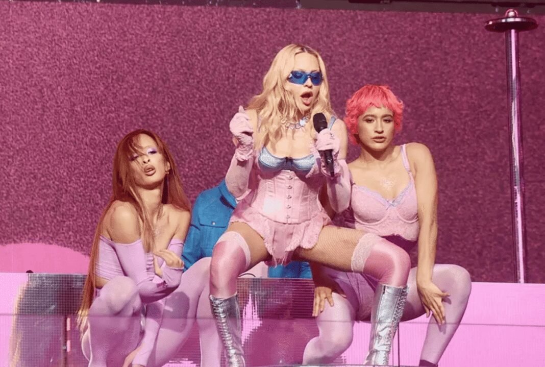 madonna-slammed-over-bizarre-mtv-awards-performance-(video)