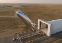 Stratospheric airship flew from US to Japan to test sky cell tower concept stratospheric-airship-flew-from-us-to-japan-to-test-sky-cell-tower-concept