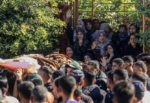 Israeli attacks kill 6 Palestinians, including 2 children, in Gaza despite ceasefire israeli-attacks-kill-6-palestinians,-including-2-children,-in-gaza-despite-ceasefire