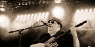 beloved-musician-dies-suddenly-at-53-while-on-tour
