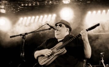 beloved-musician-dies-suddenly-at-53-while-on-tour