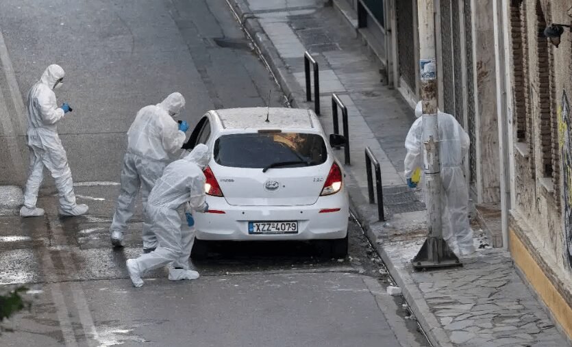 bomb-explodes-in-apartment-building-during-police-investigation bomb-explodes-in-apartment-building-during-police-investigation