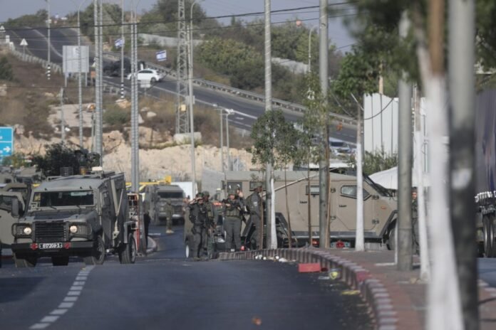 israeli-army-claims-2-soldiers-killed-in-occupied-west-bank-shooting