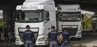 Southern Italy truckers ease protests as government approves aid southern-italy-truckers-ease-protests-as-government-approves-aid