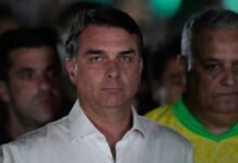 flavio-bolsonaro-flees-brazil-to-us-after-loss-to-lula