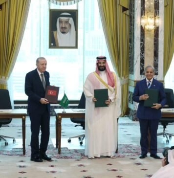 The Mecca Pact Courts Iran: Containment Comes Full Circle the-mecca-pact-courts-iran:-containment-comes-full-circle
