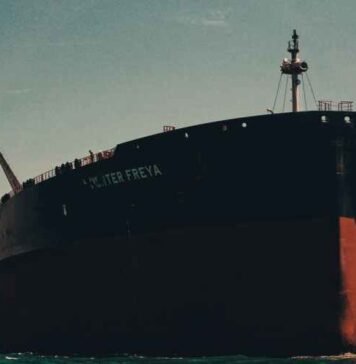oil-up-over-1%-as-saudi-arabian-refinery-attack-reignites-supply-risk-concerns