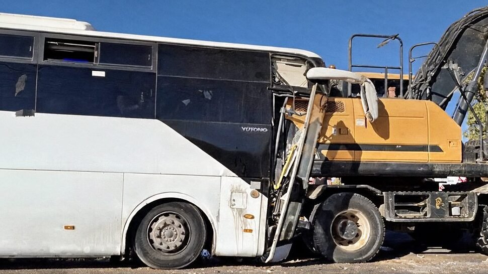 driver-killed,-at-least-24-injured-as-bus-collides-with-tractor-in-southern-israel driver-killed,-at-least-24-injured-as-bus-collides-with-tractor-in-southern-israel