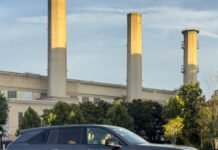cadillac-escalade-iq-review:-huge-battery,-huge-range,-huge-suv