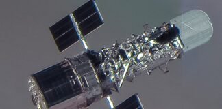 once-again,-nasa-is-asking-for-ideas-to-rescue-hubble-from-certain-death